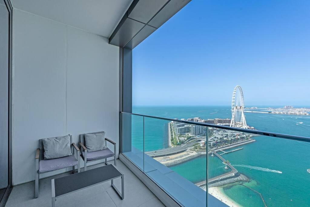 Suiteable Homes - Sensational 3 Bedroom With Mesmerizing Seaview Apartment Dubai