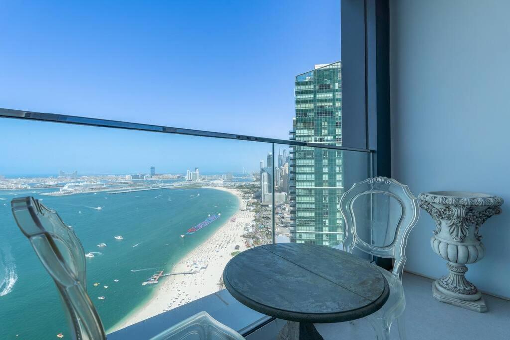 Suiteable Homes - Sensational 3 Bedroom With Mesmerizing Seaview Dubai