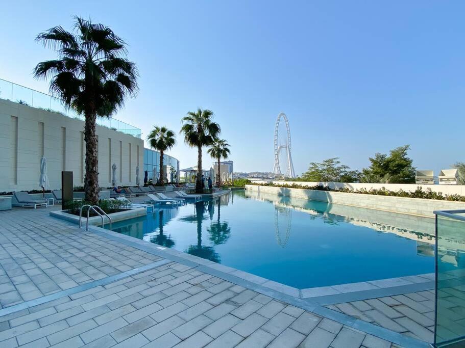 Suiteable Homes - Sensational 3 Bedroom With Mesmerizing Seaview Apartment Dubai